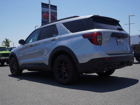 Used 2024 Ford Explorer ST-Line w/ Equipment Group 401A image 6