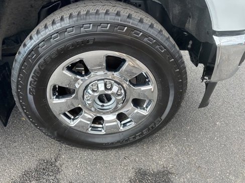 Certified 2024 Ford F250 Lariat w/ Chrome Package image 4