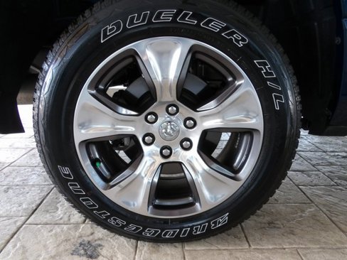 Used 2024 RAM 1500 Laramie image 14