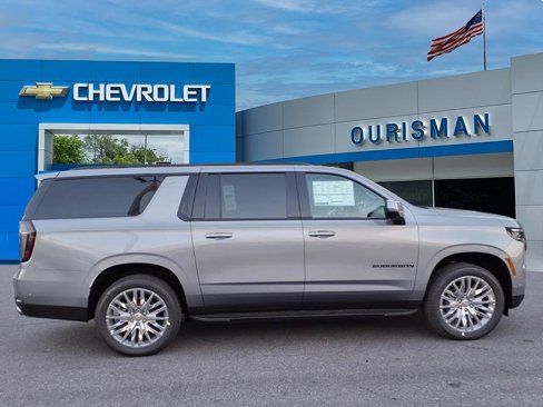 New 2026 Chevrolet Suburban RST w/ Advanced Technology Package image 2