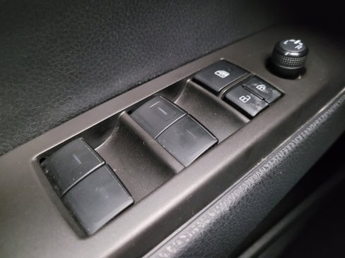 Used 2022 Toyota Camry SE image 27