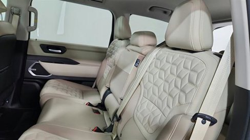 New 2026 Nissan Armada Platinum image 25