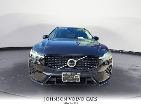 Certified 2025 Volvo XC60 B5 Plus w/ Climate Package image 31
