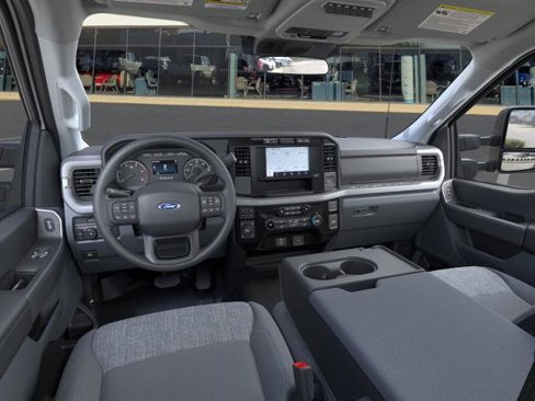 New 2023 Ford F350 XLT w/ 360-Degree Camera Package image 9
