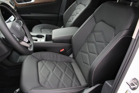 New 2026 Volkswagen Atlas SE image 5
