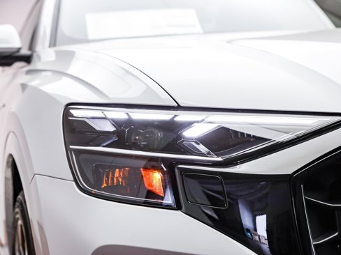 New 2025 Audi Q8 Premium Plus image 4