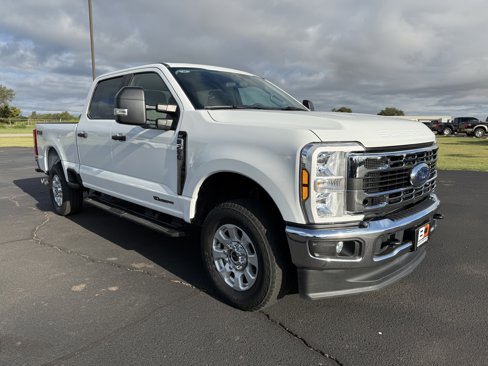 Used 2024 Ford F250 XLT w/ FX4 Off-Road Package image 2