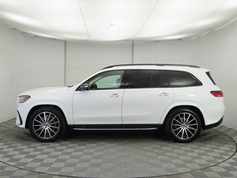 New 2026 Mercedes-Benz GLS 580 4MATIC image 8