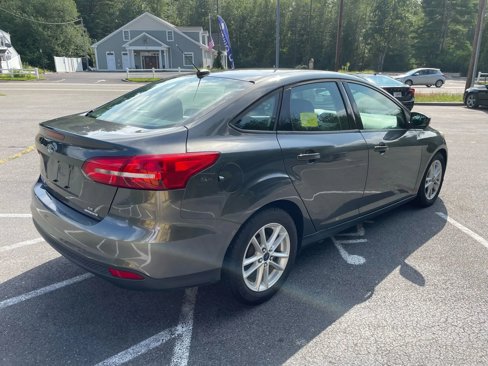 Used 2015 Ford Focus SE image 11