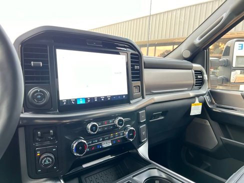 New 2025 Ford F150 Platinum image 25