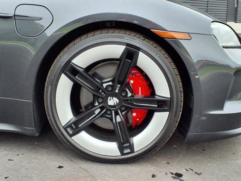 Used 2025 Porsche Taycan 4S image 34