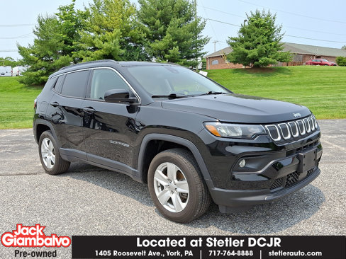 Used 2022 Jeep Compass Latitude image 1
