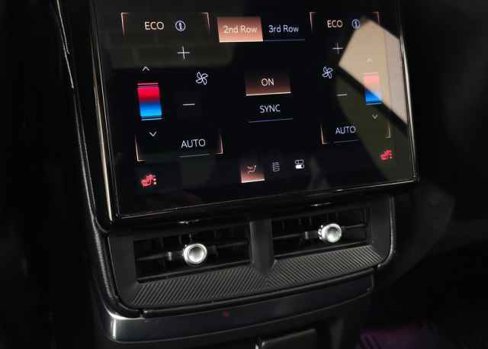 New 2026 Cadillac Vistiq Sport w/ LPO, Floor Liner Package image 34