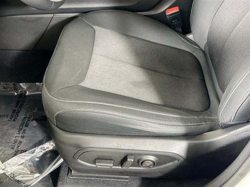 Used 2023 Jeep Grand Cherokee Laredo w/ Luxury Tech Group I image 18