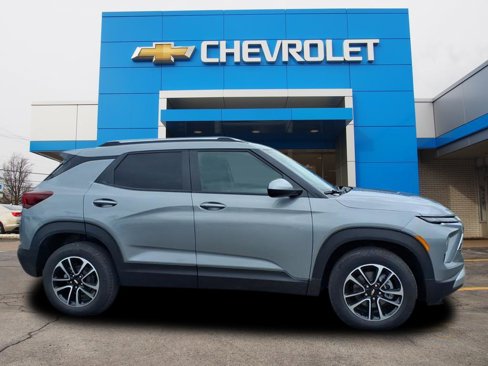 New 2026 Chevrolet TrailBlazer LT w/ Convenience Package image 2