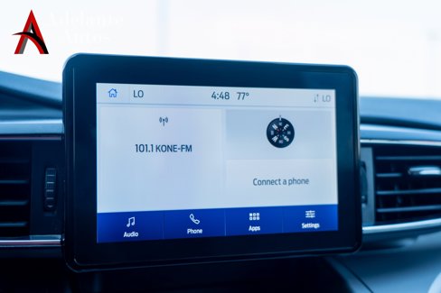 Used 2024 Ford Explorer XLT w/ Equipment Group 202A image 9