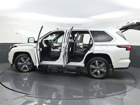 Used 2024 Toyota Sequoia Capstone image 42