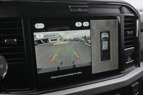 New 2025 Ford F250 XLT w/ Black Appearance Package image 31