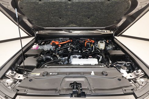 Used 2025 Toyota Land Cruiser w/ Premium Package image 33