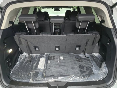 New 2025 Subaru Ascent Limited image 17