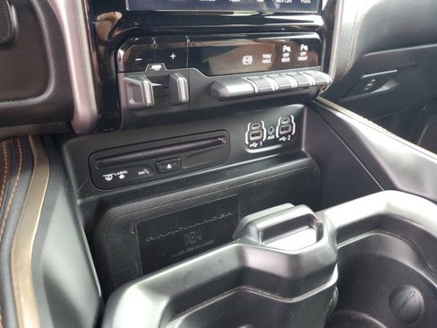 Used 2019 RAM 3500 Limited image 28