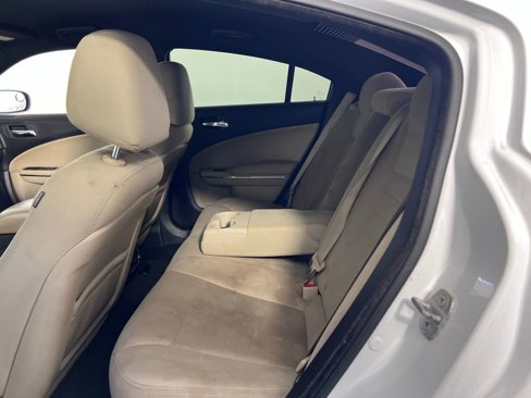 Used 2014 Dodge Charger SE w/ Connectivity Group image 21