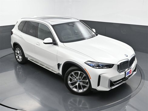 Used 2024 BMW X5 xDrive40i w/ Premium Package image 34
