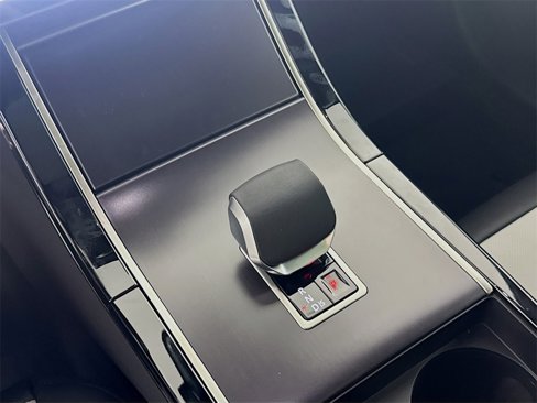 New 2026 Land Rover Range Rover Velar Dynamic SE image 16