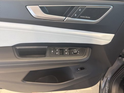 New 2026 Volkswagen Atlas Cross Sport SEL Premium R-Line image 18