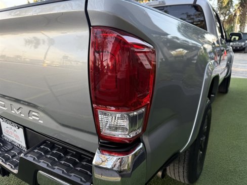 Used 2022 Toyota Tacoma SR5 image 12