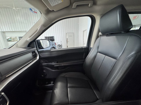 Used 2024 Ford Expedition XLT image 58