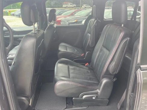 Used 2018 Dodge Grand Caravan GT image 14