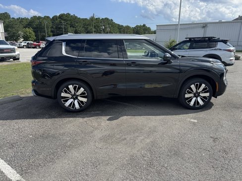 New 2025 Mitsubishi Outlander AWD image 8