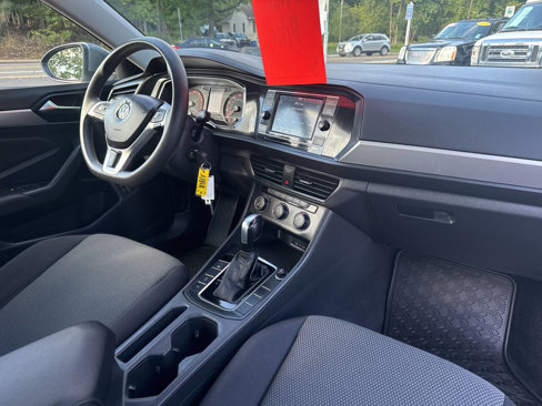 Used 2021 Volkswagen Jetta S w/ Driver Assistance Package image 19