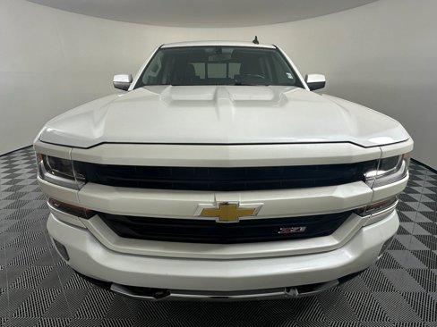 Used 2018 Chevrolet Silverado 1500 LT w/ All Star Edition image 3