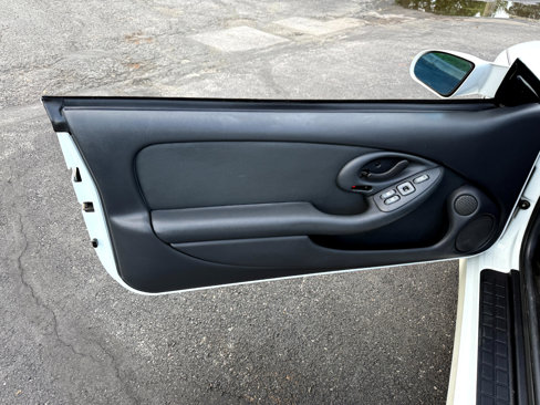 Used 1995 Pontiac Firebird Coupe image 21