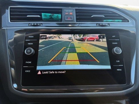 Used 2024 Volkswagen Tiguan Wolfsburg Edition image 21