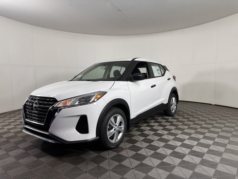 New 2024 Nissan Kicks S image 3
