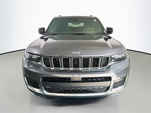 Used 2025 Jeep Grand Cherokee L Laredo image 2