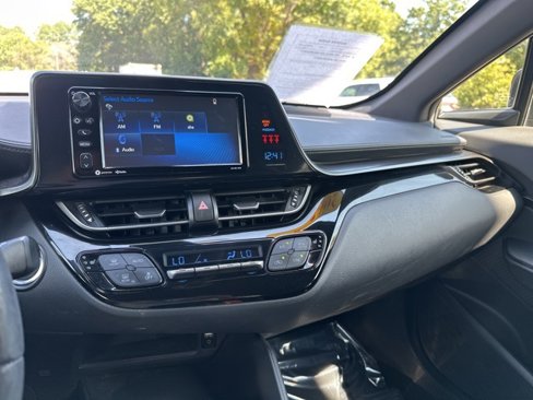 Used 2018 Toyota C-HR image 14