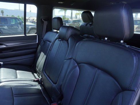 Used 2023 Jeep Wagoneer L Series II image 22