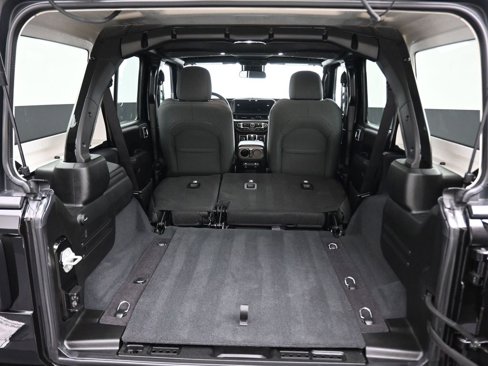 Used 2024 Jeep Wrangler Sport S image 45