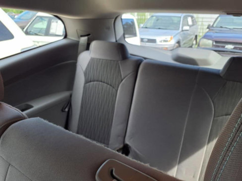 Used 2016 Chevrolet Traverse LT image 8