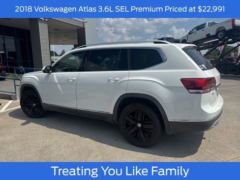 Used 2018 Volkswagen Atlas SEL Premium image 1