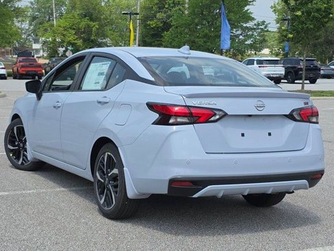 New 2025 Nissan Versa SR w/ Trunk Package image 22