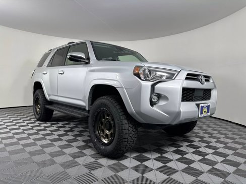 Used 2021 Toyota 4Runner SR5 Premium image 7