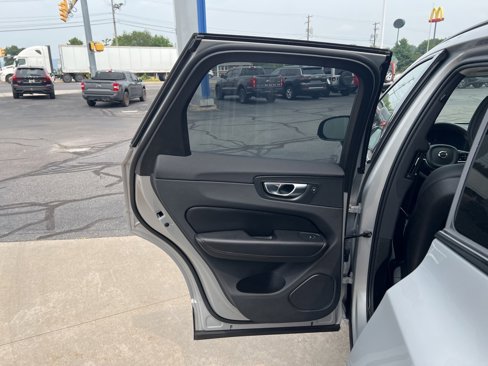 Certified 2025 Volvo XC60 B5 Plus image 26
