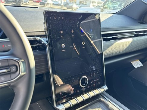 New 2025 GMC Sierra EV Denali image 17