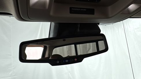Used 2018 Chevrolet Silverado 1500 High Country image 34