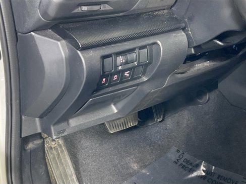 Used 2023 Subaru Crosstrek 2.0i Premium image 10